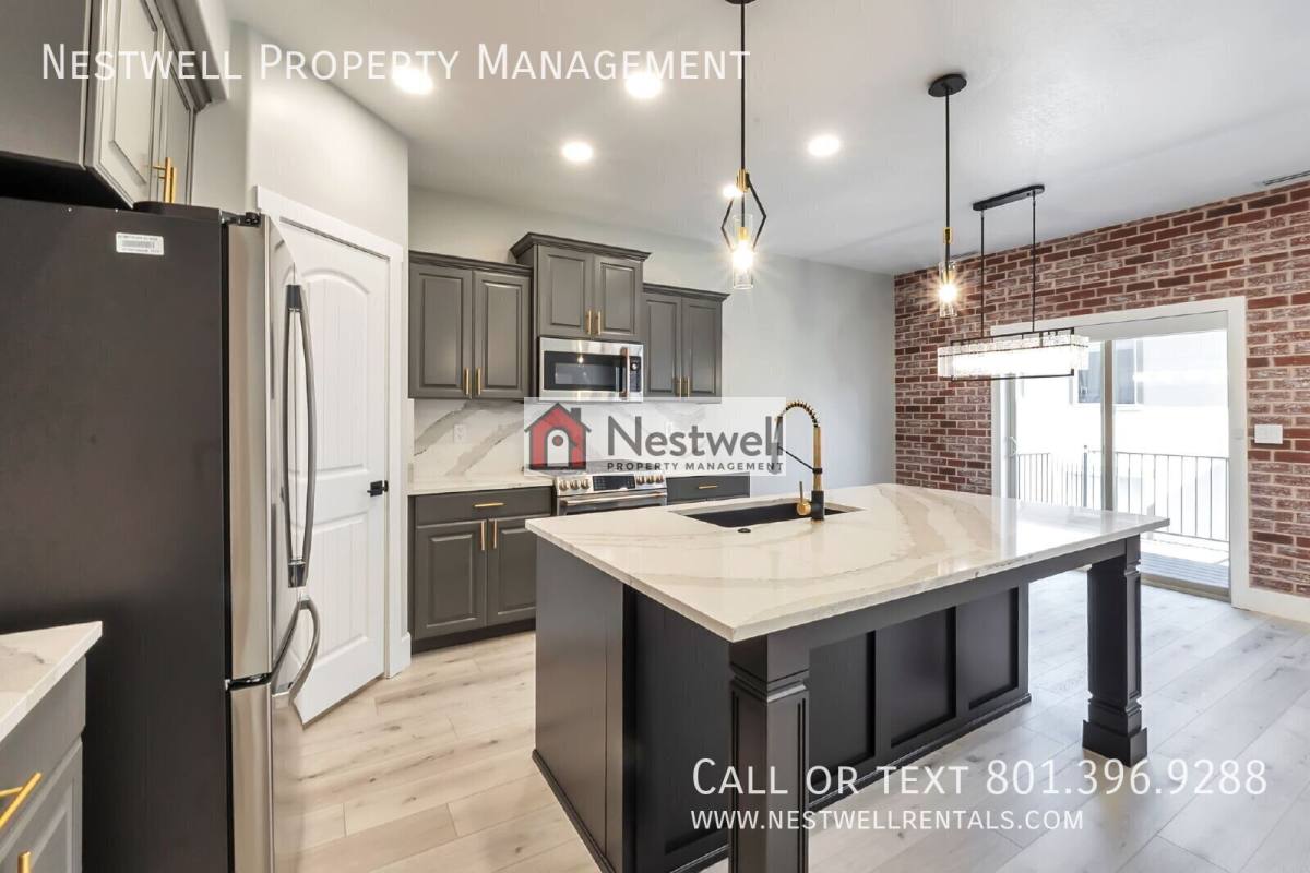 Townhouse for rent at 1284 N Willowbrook Lane, Saratoga Springs, UT 84045