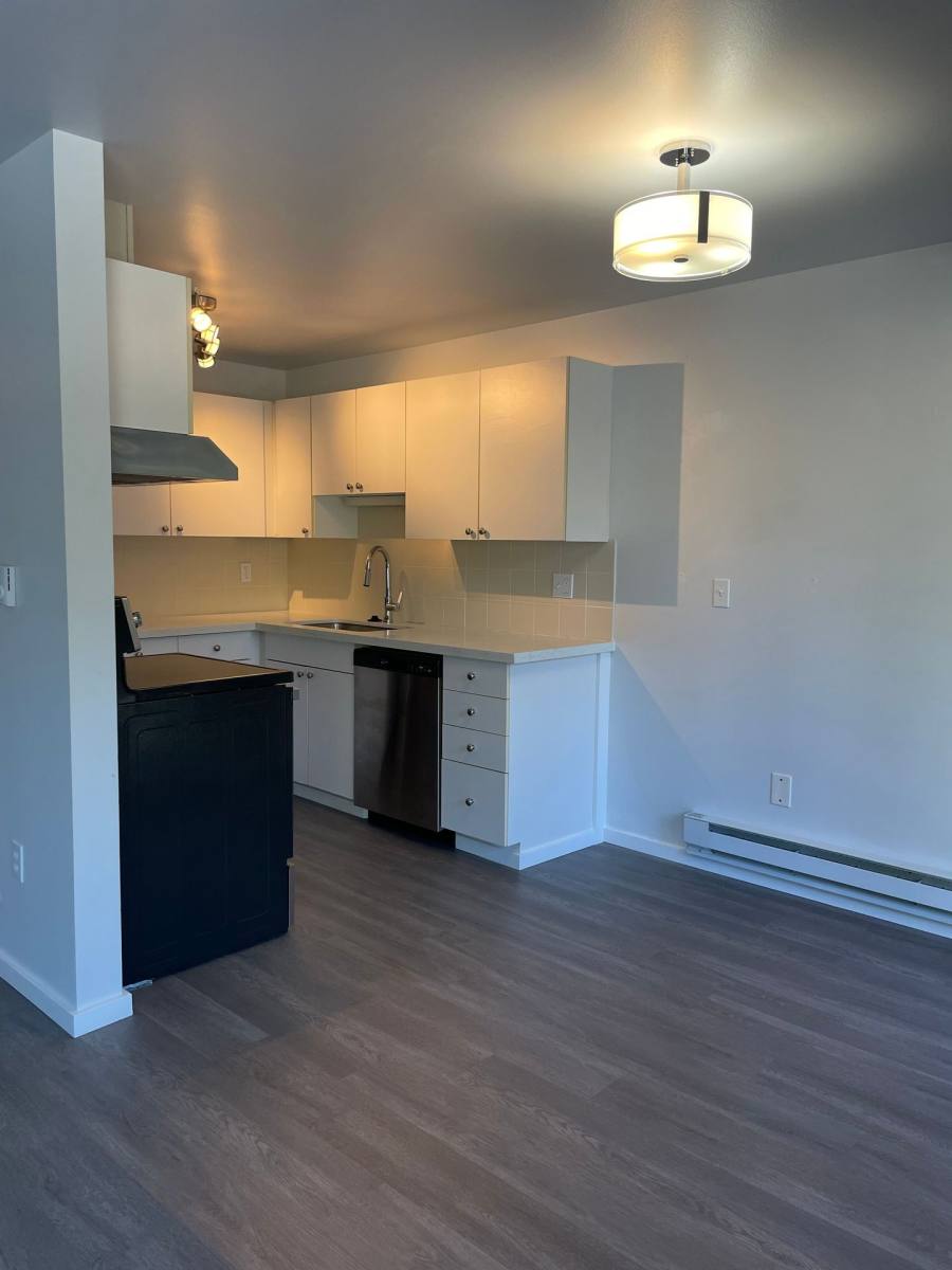 Apartment for rent at 5600 California Ave SW, Seattle, WA 98136