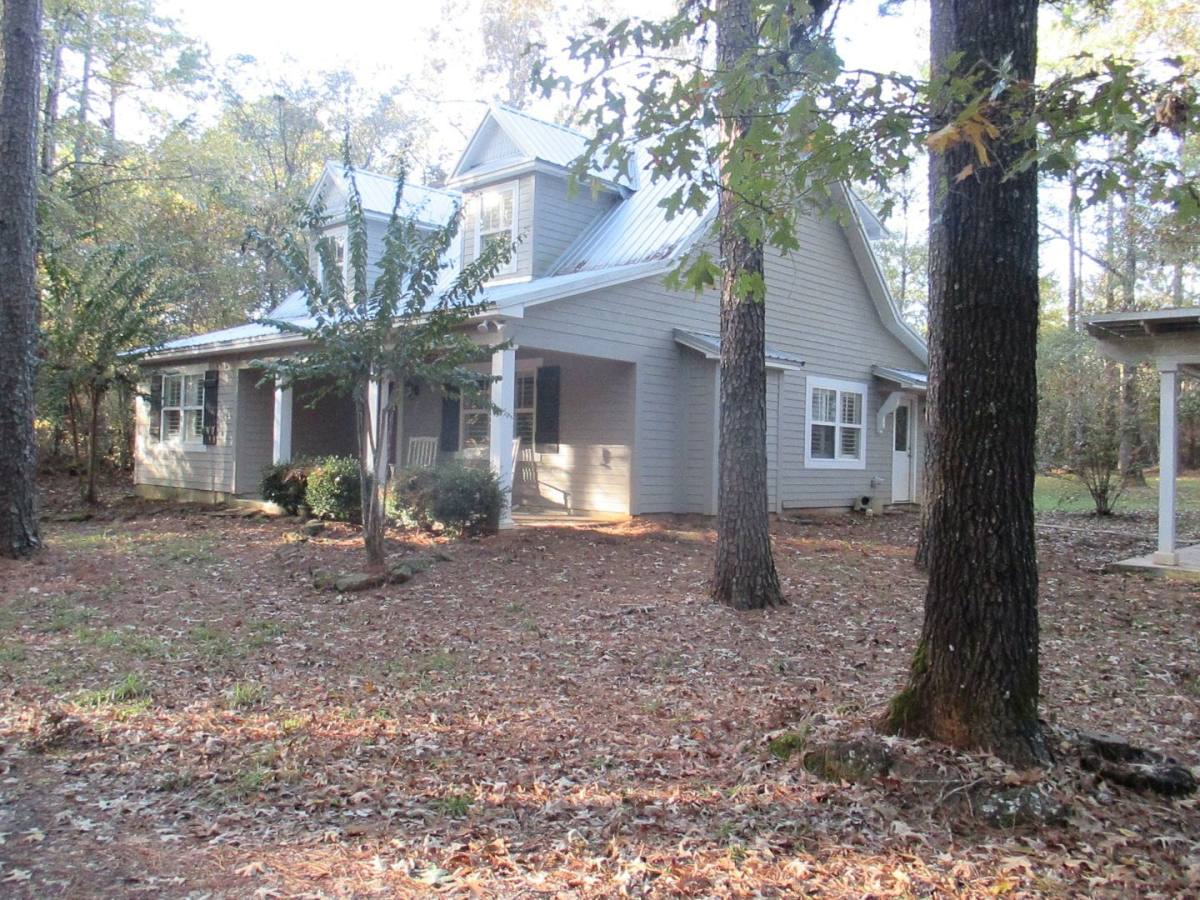House for rent at 231 Holliman Rd, Ruston, LA 71270
