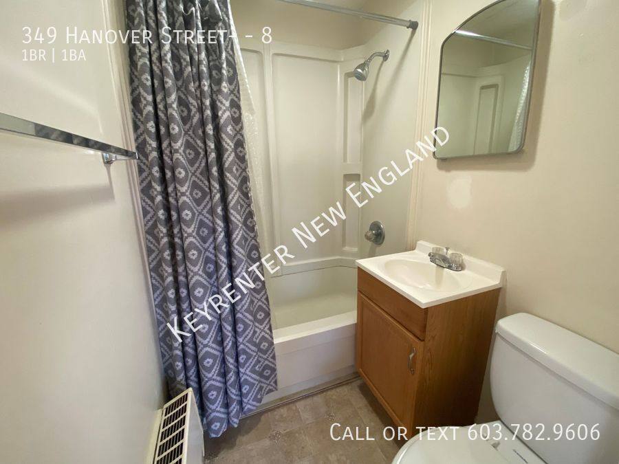Apartment for rent at 349 Hanover St #8, Manchester, NH 03104