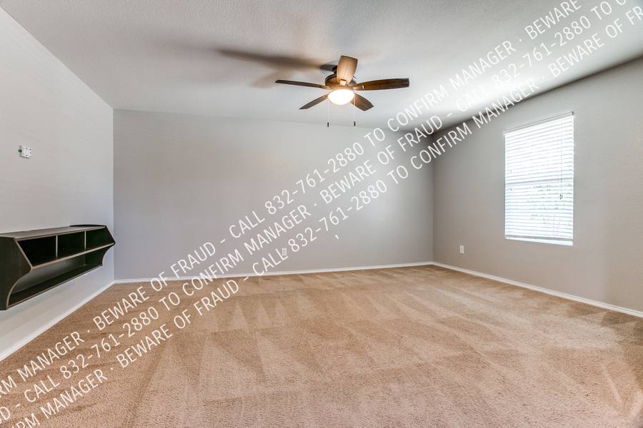 House for rent at 1128 Foxglove Lane, Burleson, TX 76028