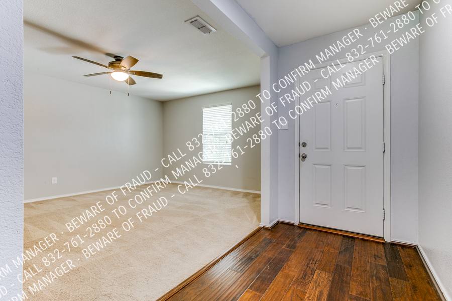 House for rent at 1128 Foxglove Lane, Burleson, TX 76028