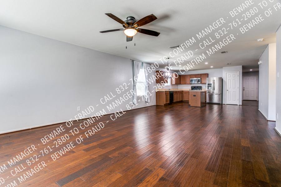 House for rent at 1128 Foxglove Lane, Burleson, TX 76028