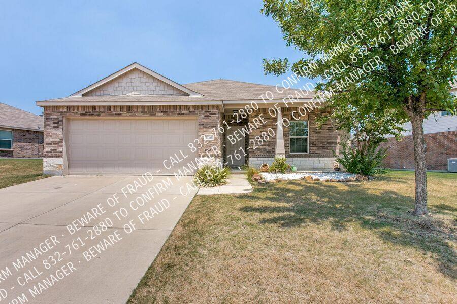 House for rent at 1128 Foxglove Lane, Burleson, TX 76028