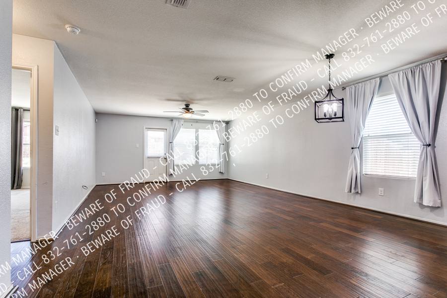 House for rent at 1128 Foxglove Lane, Burleson, TX 76028
