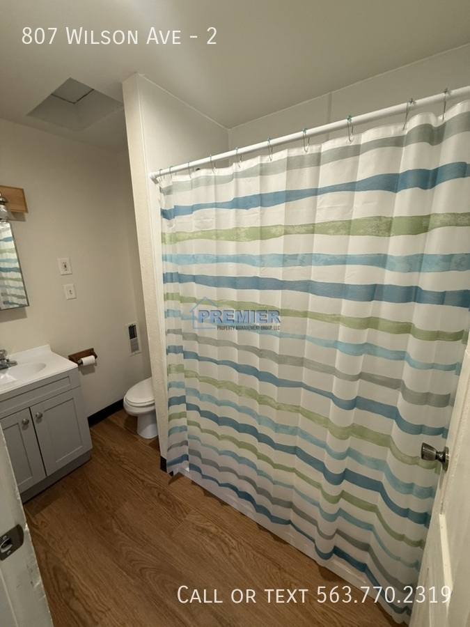 Apartment for rent at 807 Wilson Ave #2, Dubuque, IA 52001
