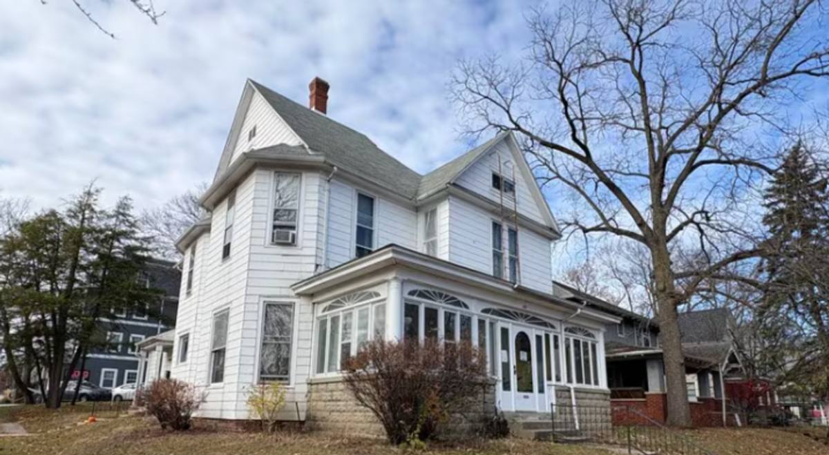 Apartment for rent at 401 N Salisbury, West Lafayette, IN 47906
