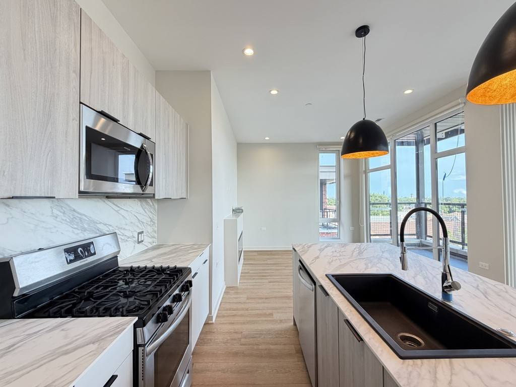 Apartment for rent at 3205 Narragansett #P804, Chicago, IL 60634