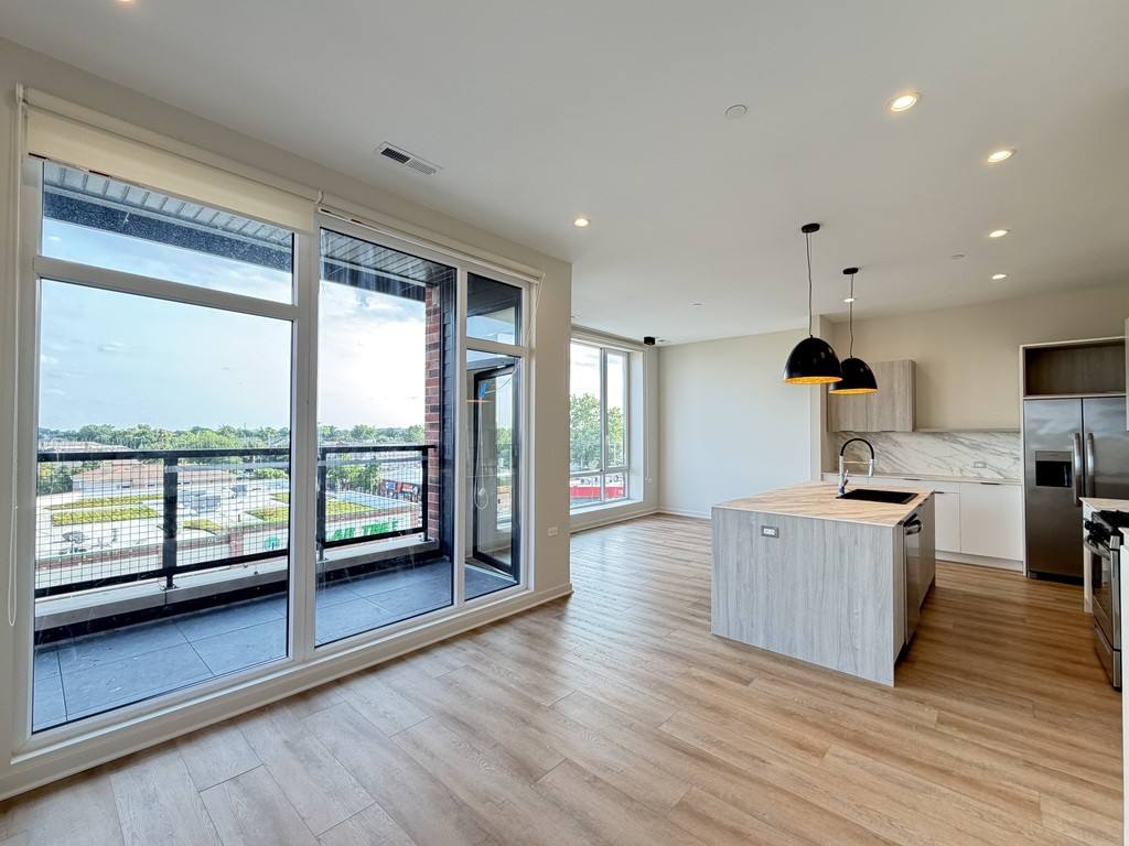 Apartment for rent at 3205 Narragansett #P804, Chicago, IL 60634
