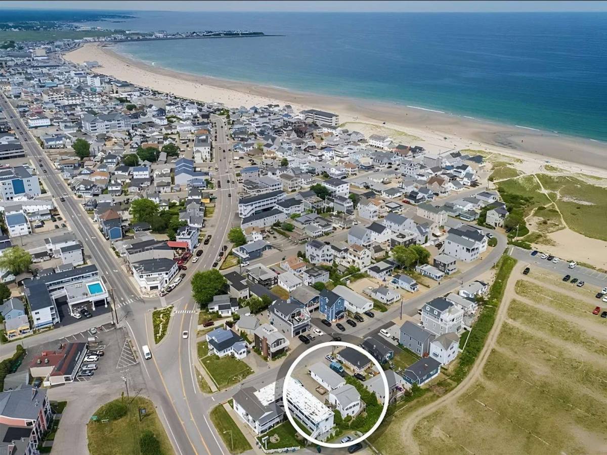Apartment for rent at 6 Epping Ave #REAR, Hampton, NH 03842