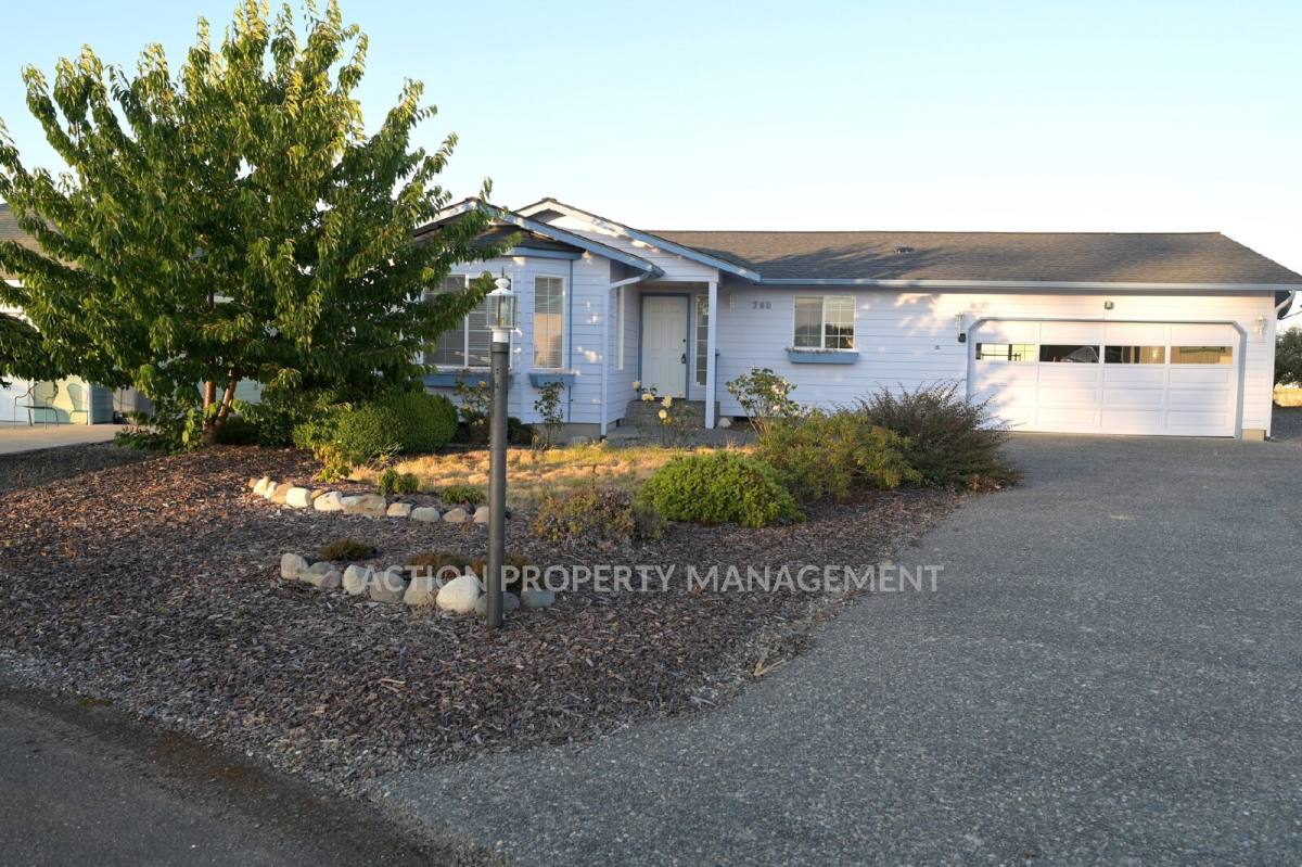 House for rent at 760 Spencer Farm Place, Sequim, WA 98382