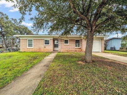 House for rent at 602 C St, Floresville, TX 78114