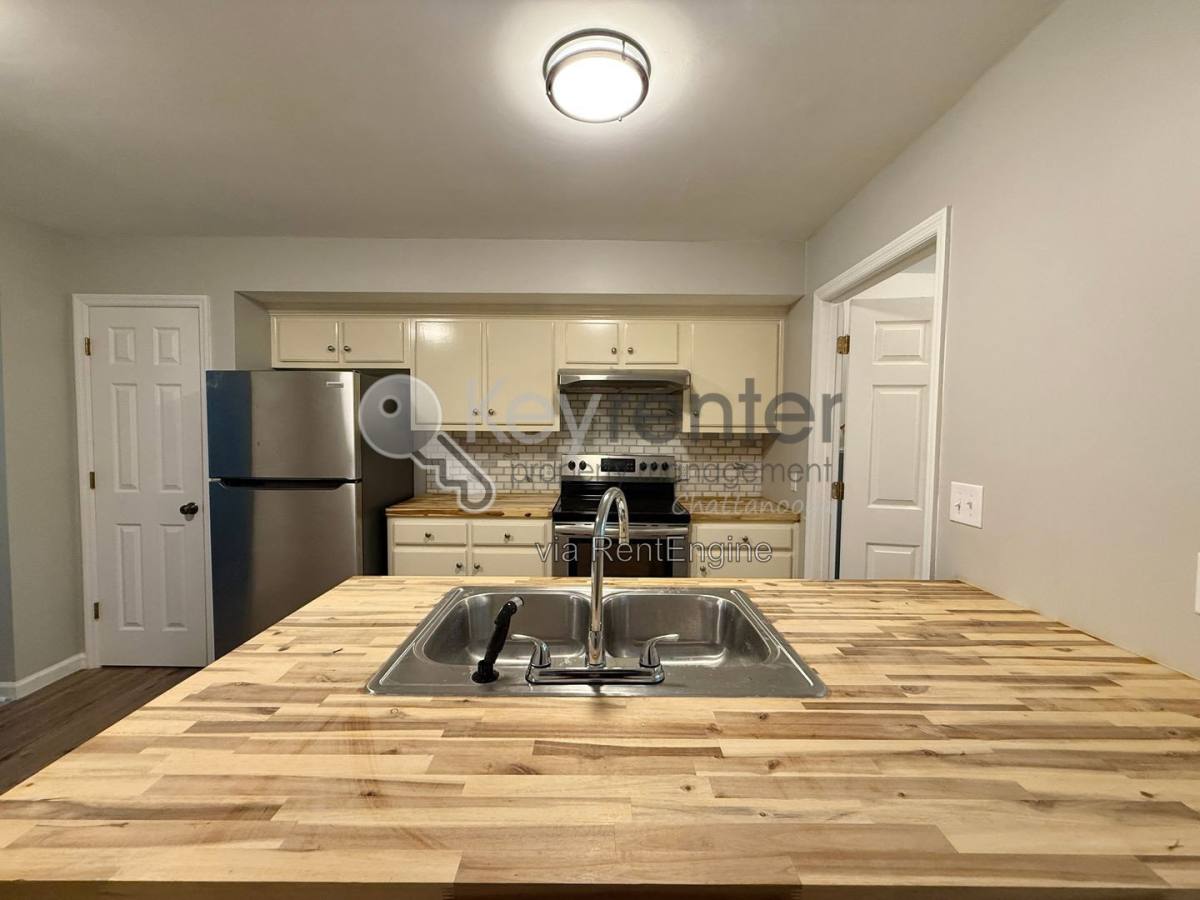 Apartment for rent at 5710 Moody Sawyer Rd #B, Hixson, TN 37343