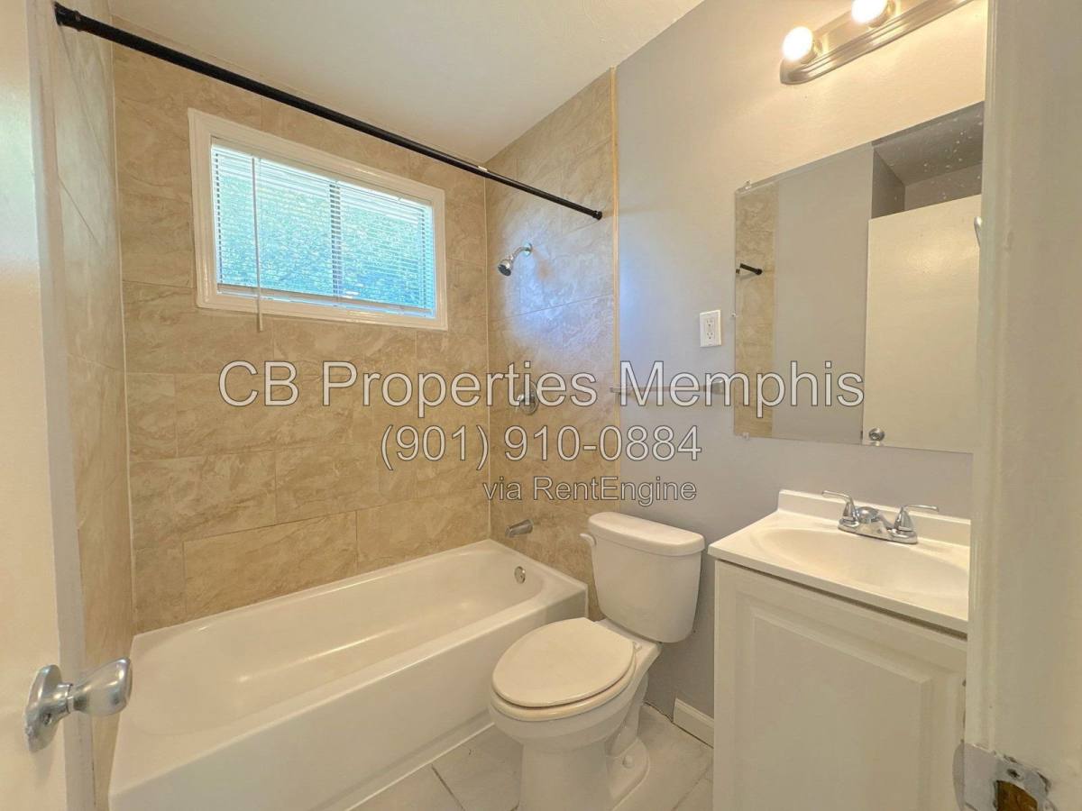 House for rent at 3515 W Horn Lake Rd, Memphis, TN 38109