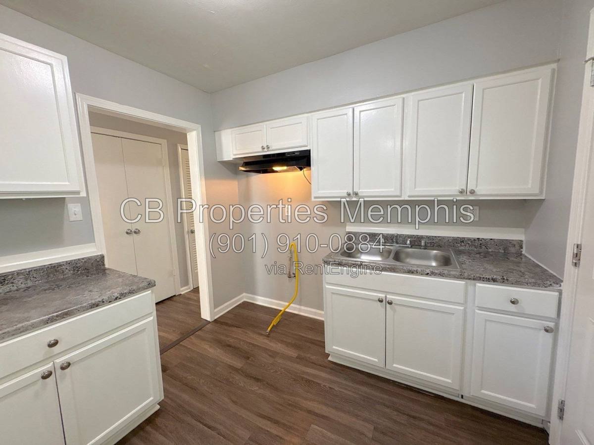 House for rent at 3515 W Horn Lake Rd, Memphis, TN 38109