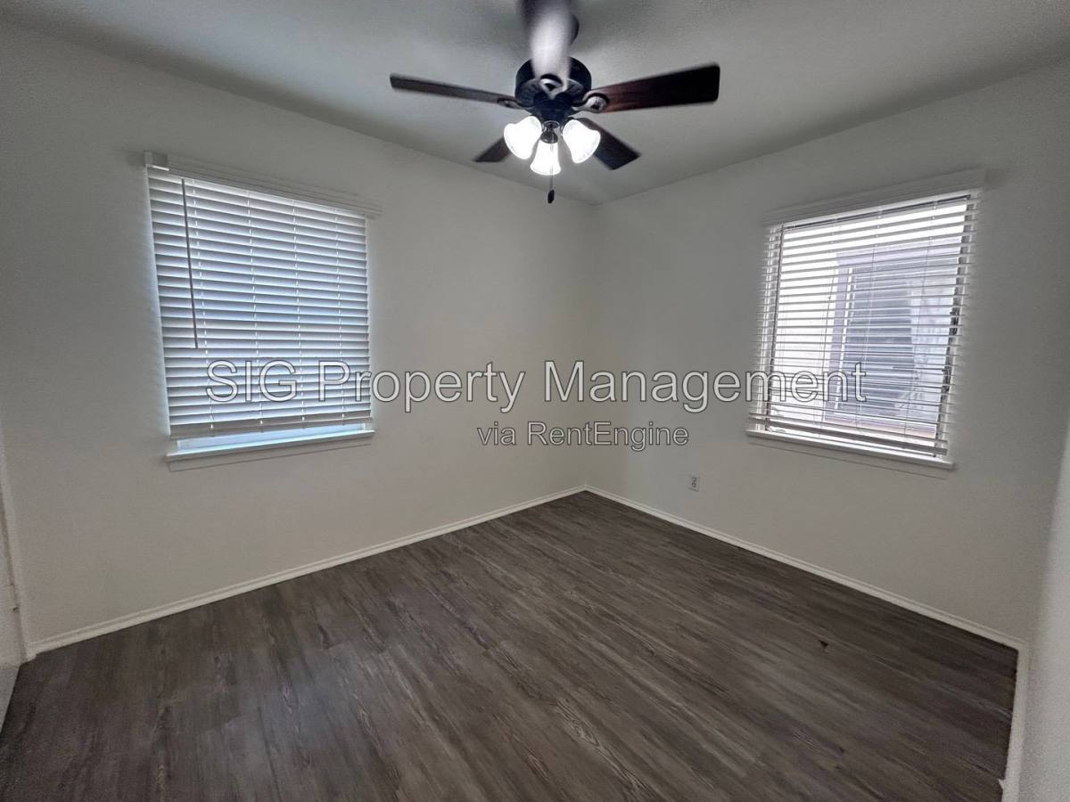 Apartment for rent at 417 E Elmwood Ave #A, Burbank, CA 91501