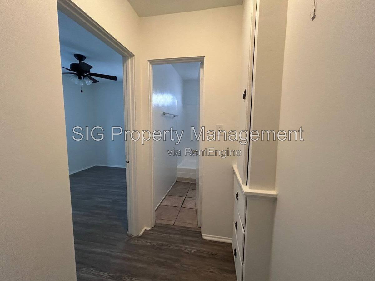 Apartment for rent at 417 E Elmwood Ave #A, Burbank, CA 91501