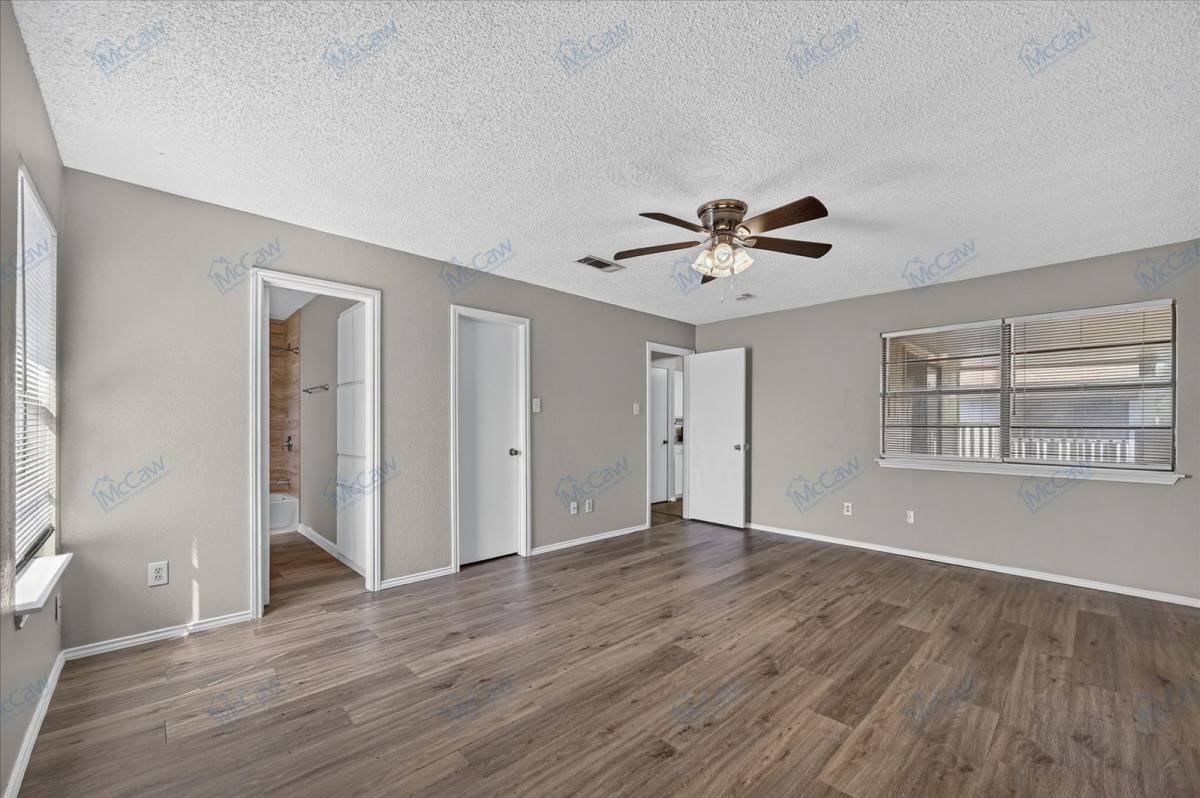 Apartment for rent at 2511 Woodmont Trail, Fort Worth, TX 76133