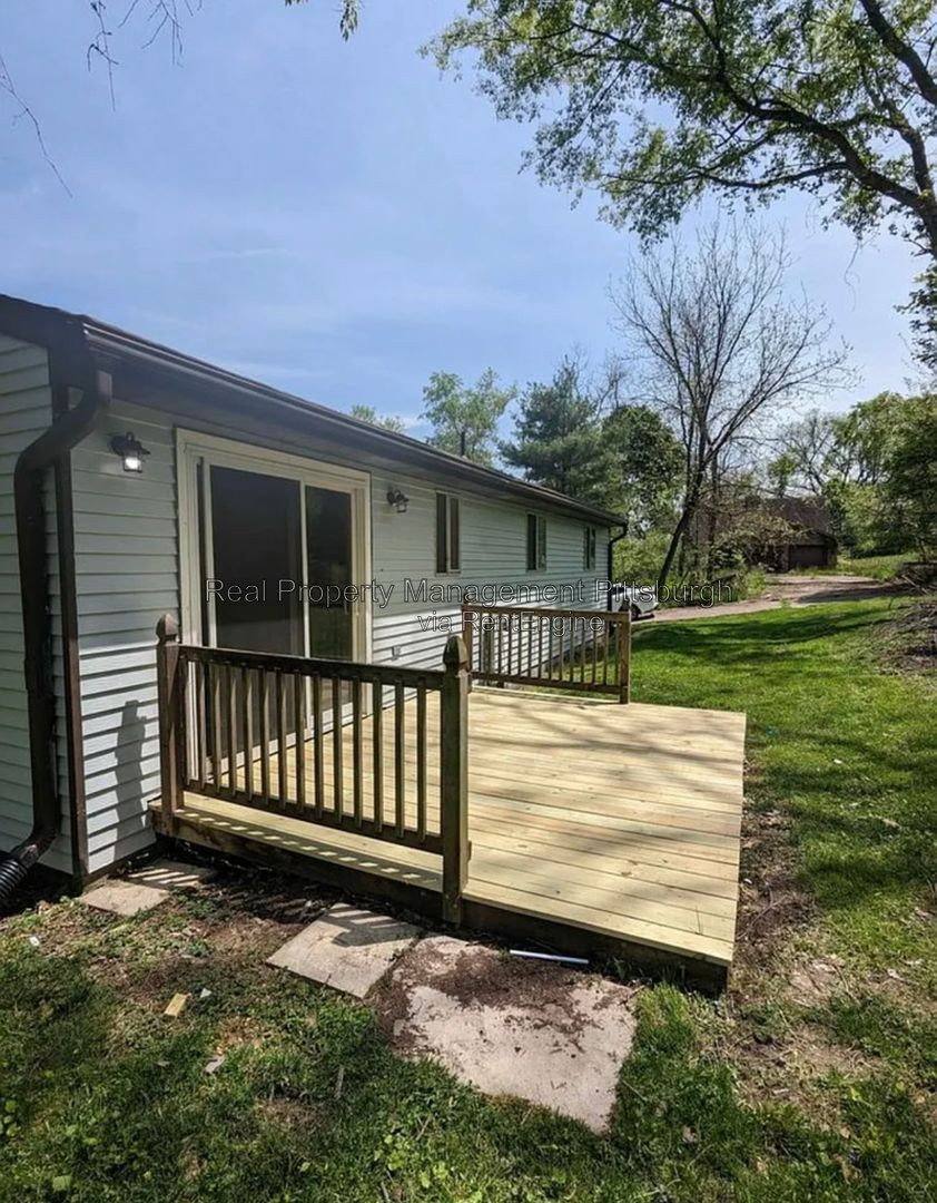 House for rent at 90 Walker Rd, Canonsburg, PA 15317