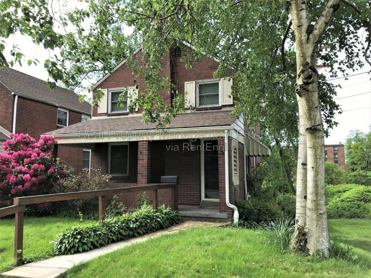 House for rent at 1685 Doyle St, Pittsburgh, PA 15221