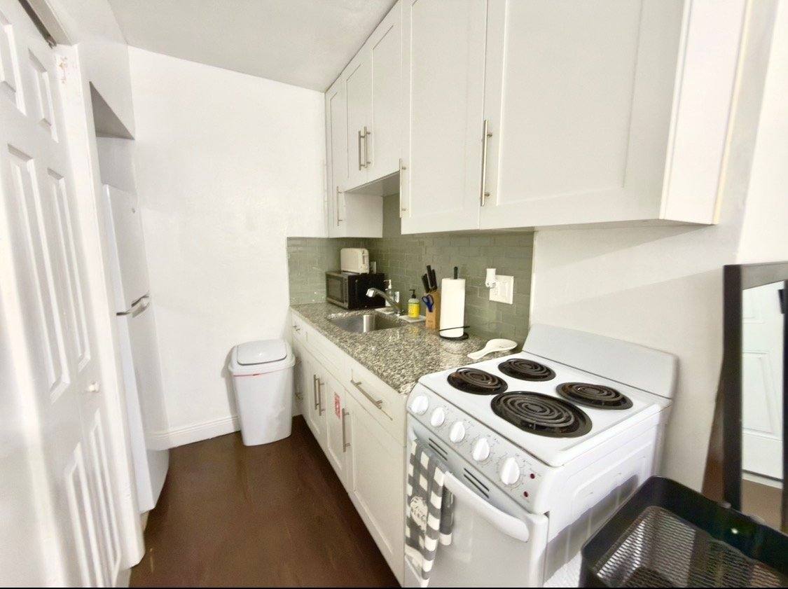 Apartment for rent at 854 SW 11th Court #B, Fort Lauderdale, FL 33315