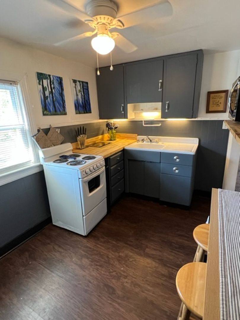 Apartment for rent at 409 San Antonio Blvd, Norfolk, VA 23505