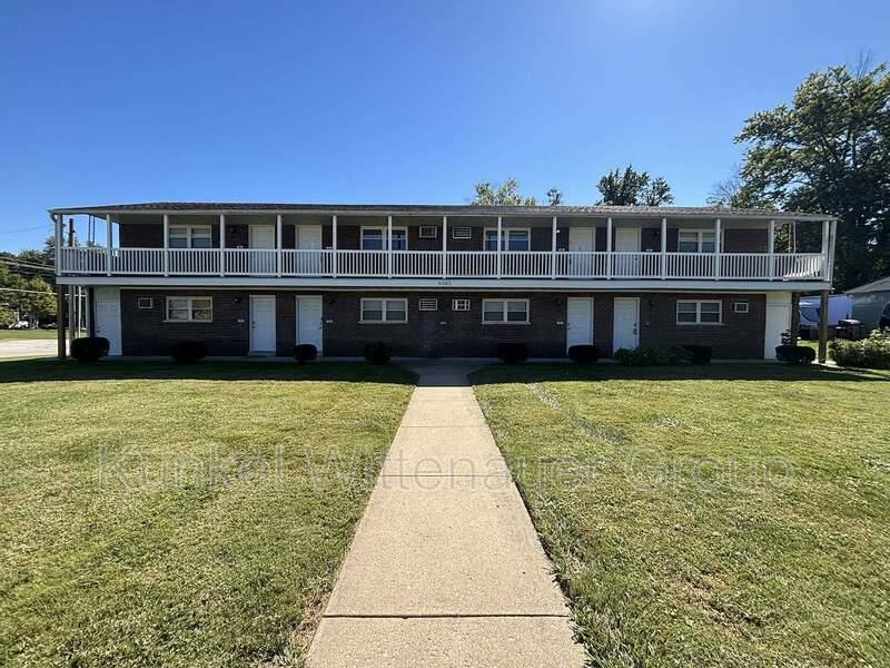 Apartment for rent at 9940-7 Old Lincoln Trail, Fairview Heights, IL 62208
