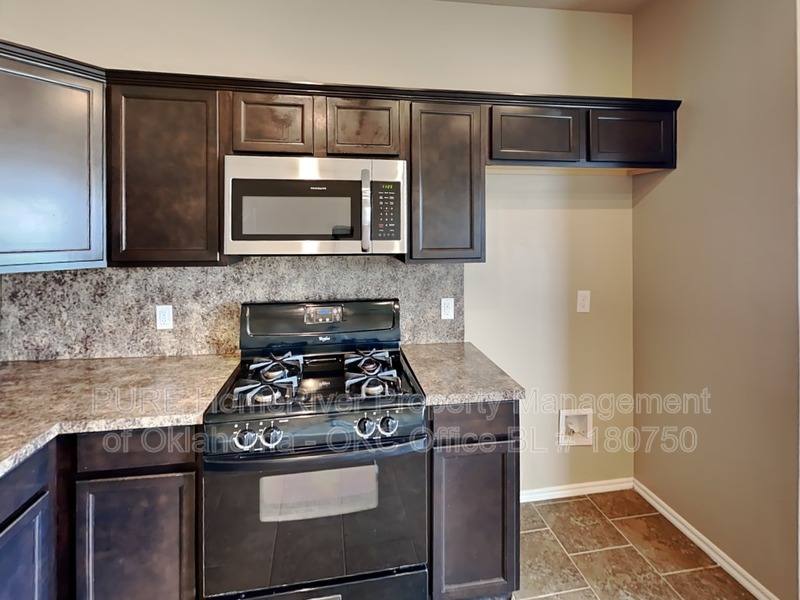 House for rent at 11817 NW 134th St, Piedmont, OK 73078