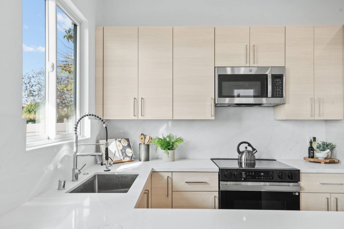 Apartment for rent at 1722 Burton St, San Diego, CA 92111