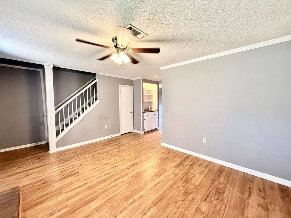 Townhouse for rent at 955 Ridgepoint Court, Baton Rouge, LA 70810