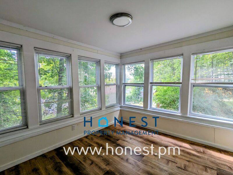 Apartment for rent at 36 Prospect St #3, Augusta, ME 04330