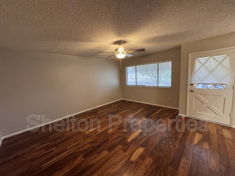Condo for rent at 10103 N 97th Ave #B, Peoria, AZ 85345