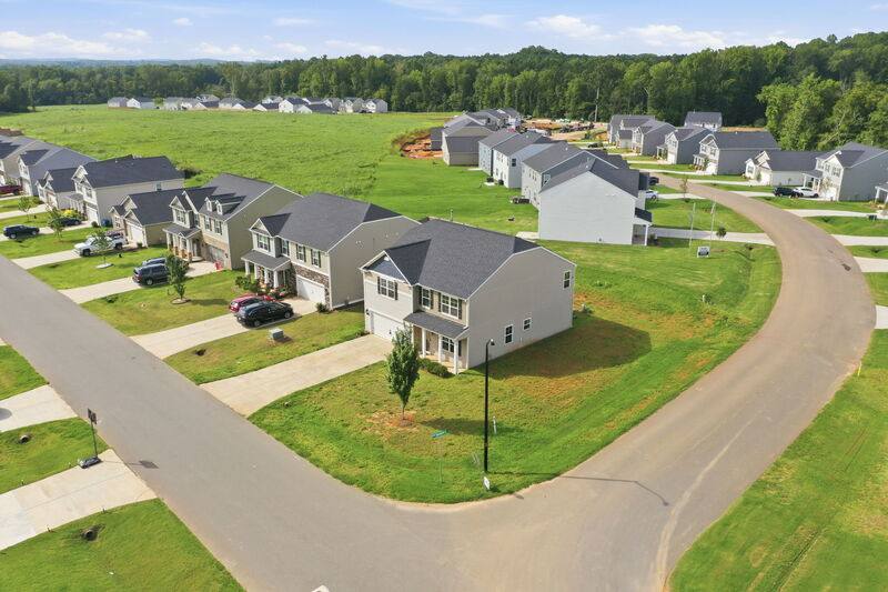 House for rent at 2509 Summersby Dr, Mebane, NC 27302