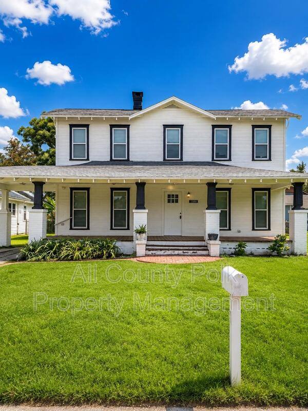 House for rent at 1044 W Lime St, Lakeland, FL 33815
