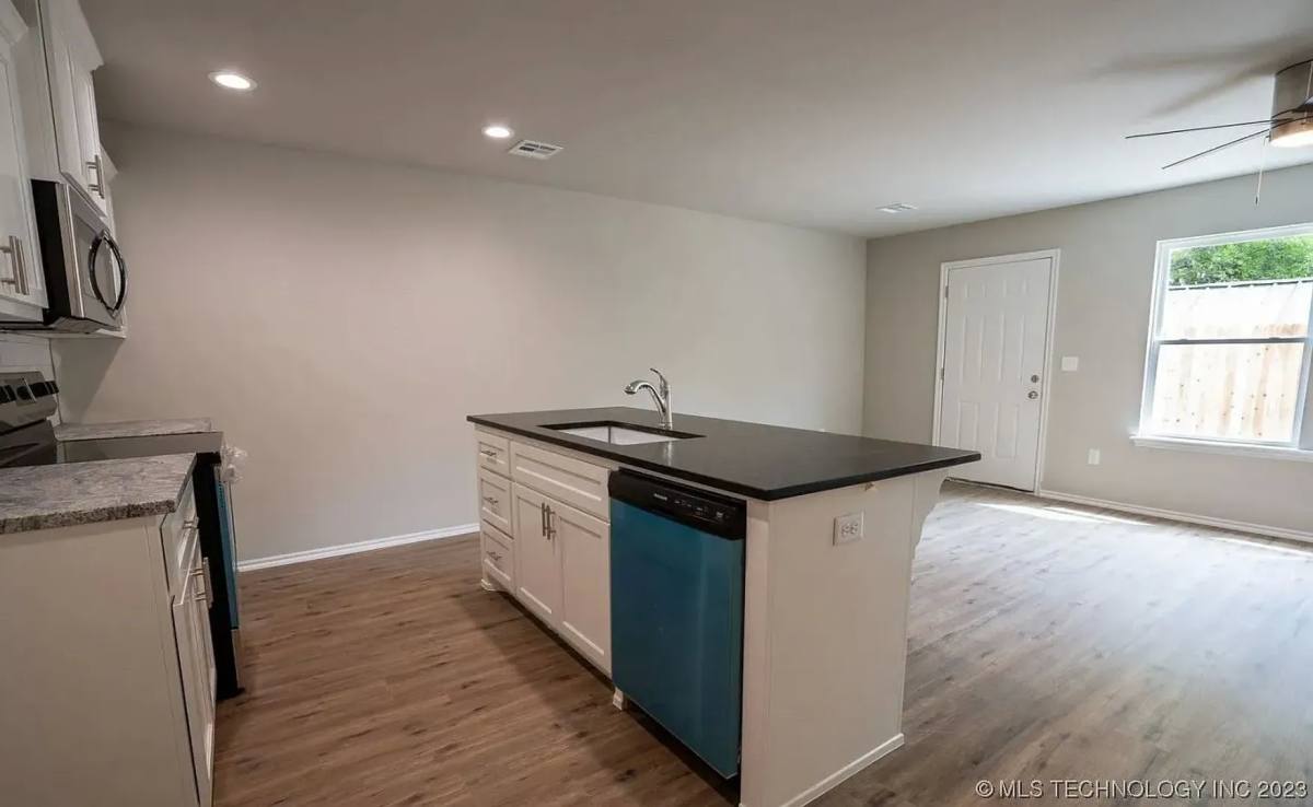 Apartment for rent at 514 W 2nd St, Sand Springs, OK 74063