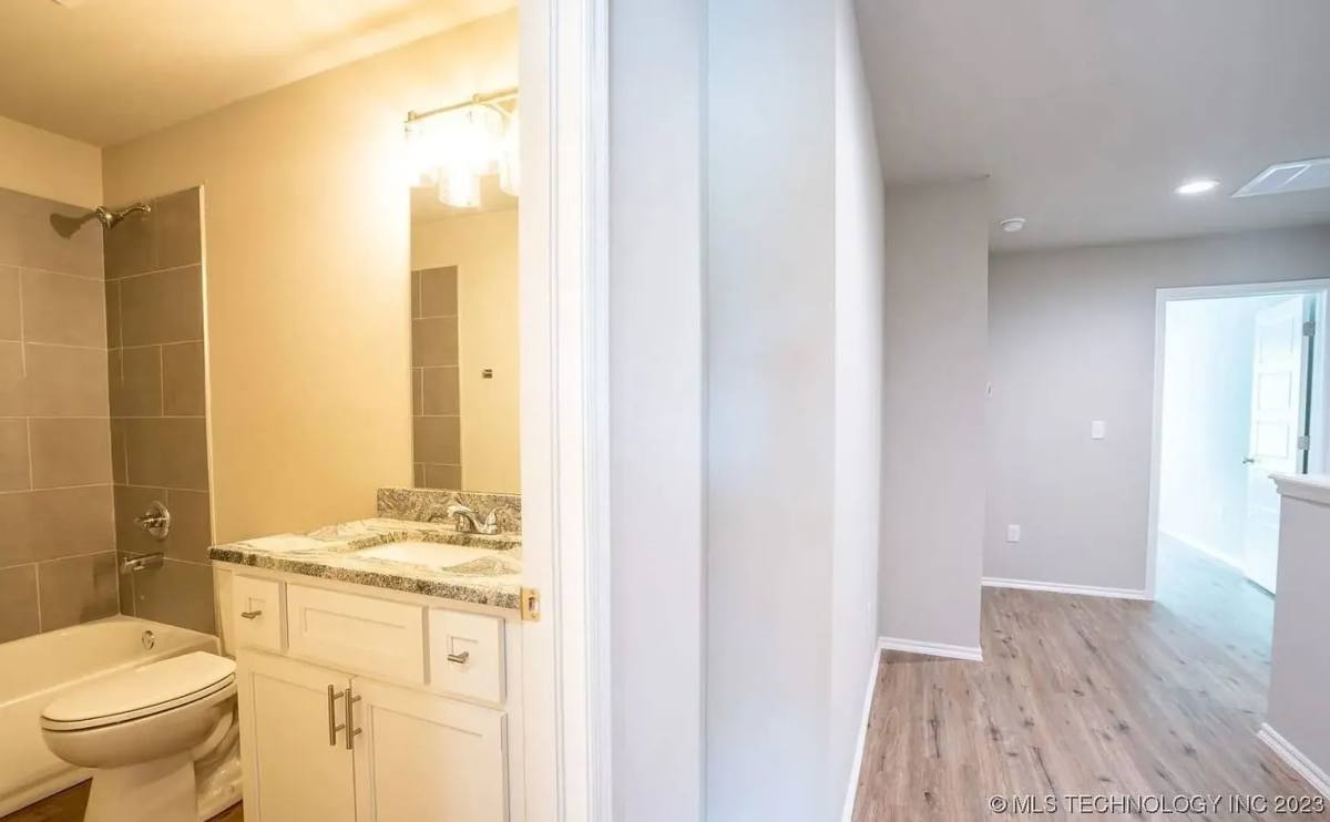 Townhouse for rent at 518 W 2nd St, Sand Springs, OK 74063