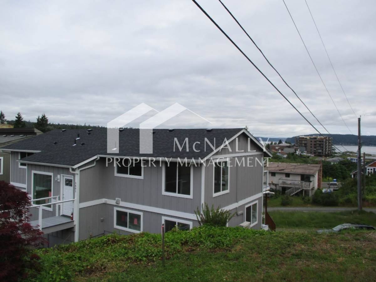 Apartment for rent at 5401 N Court St, Tacoma, WA 98407