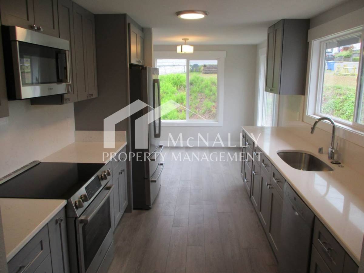 Apartment for rent at 5401 N Court St, Tacoma, WA 98407