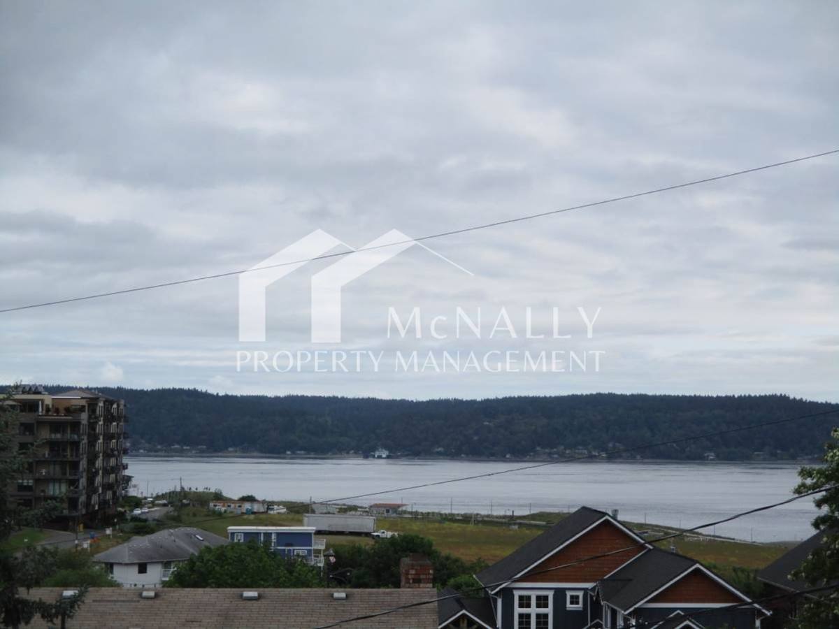 Apartment for rent at 5401 N Court St, Tacoma, WA 98407