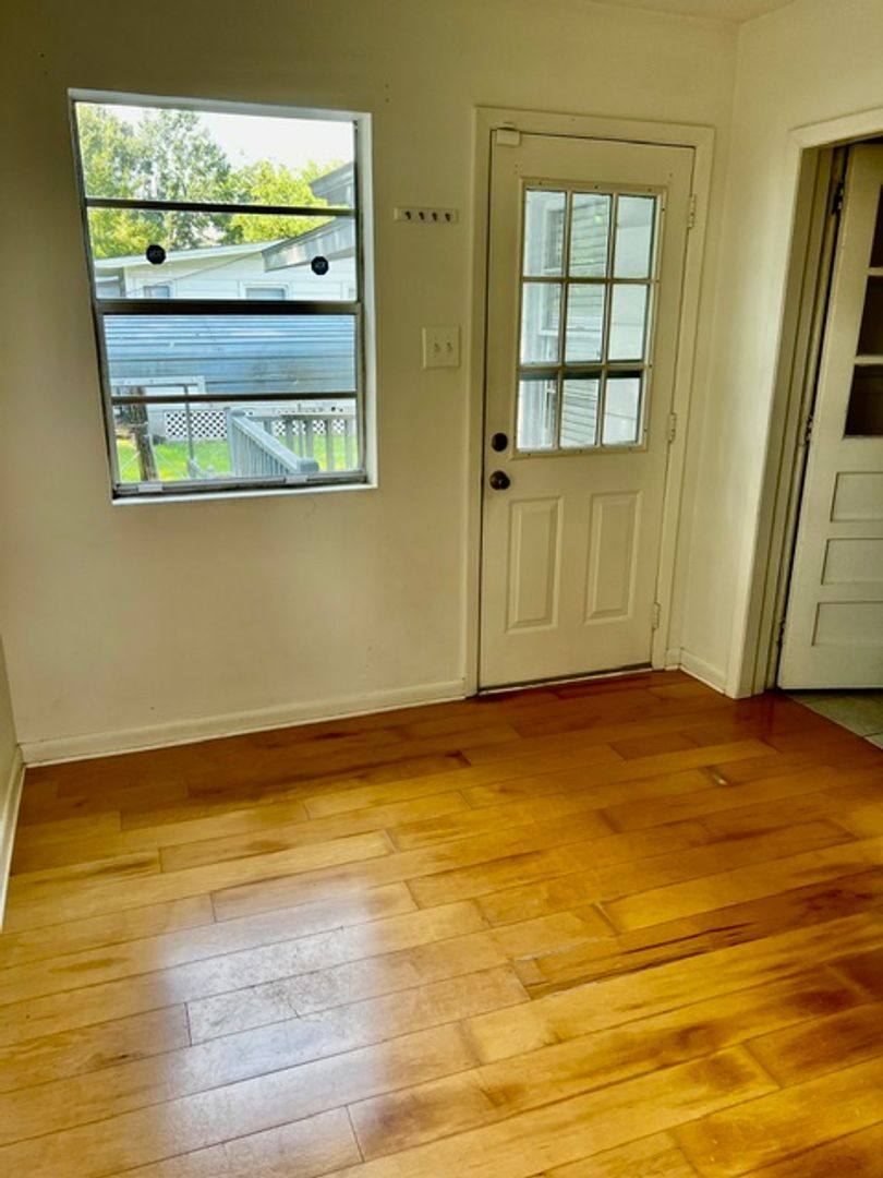 House for rent at 107 Esplanade Ave, Mobile, AL 36606