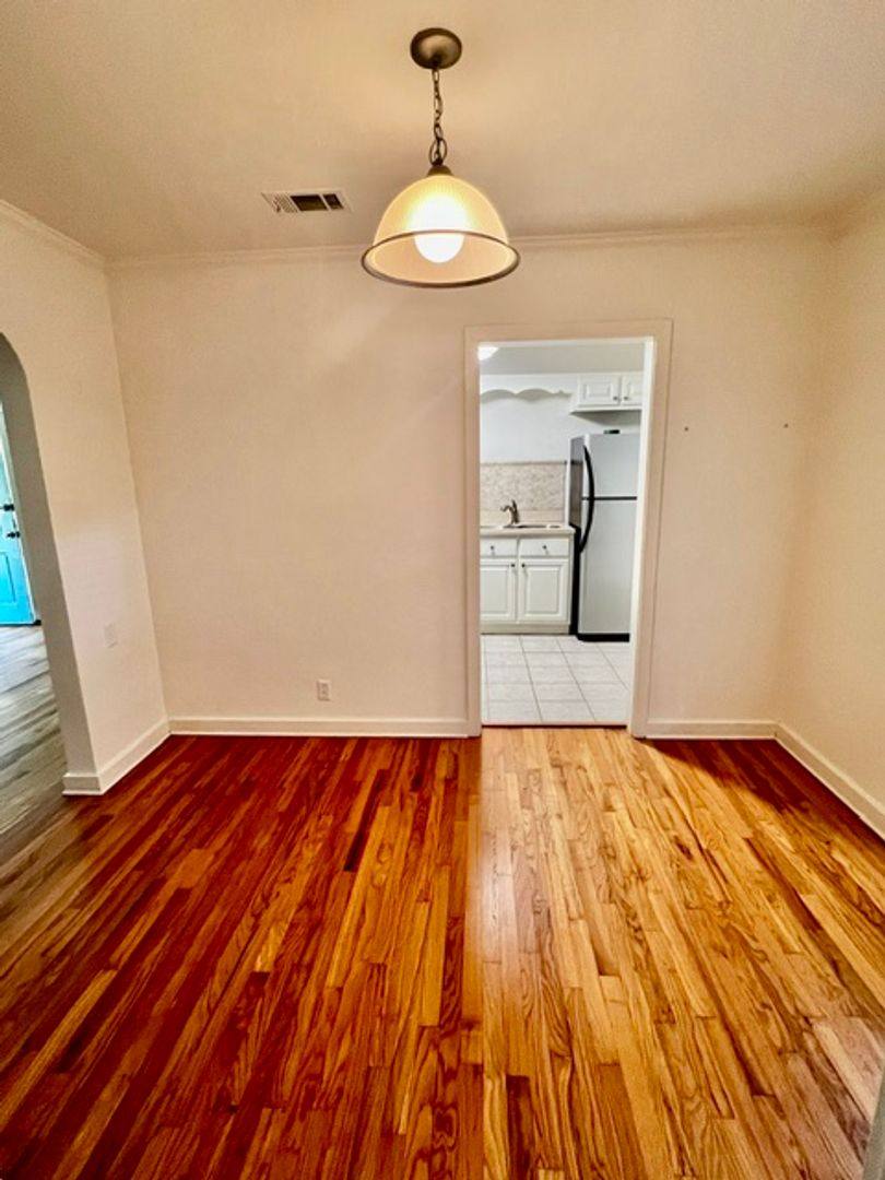 House for rent at 107 Esplanade Ave, Mobile, AL 36606