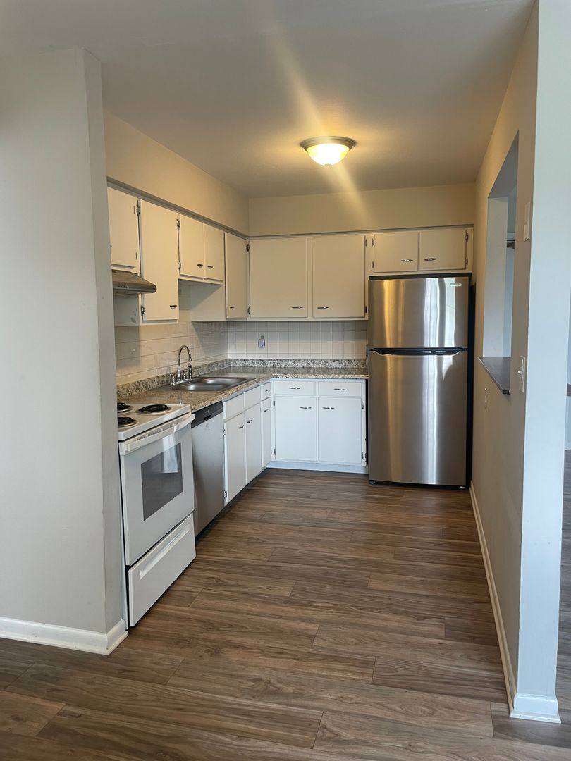 Apartment for rent at 3101 Bromley Place, Dayton, OH 45420