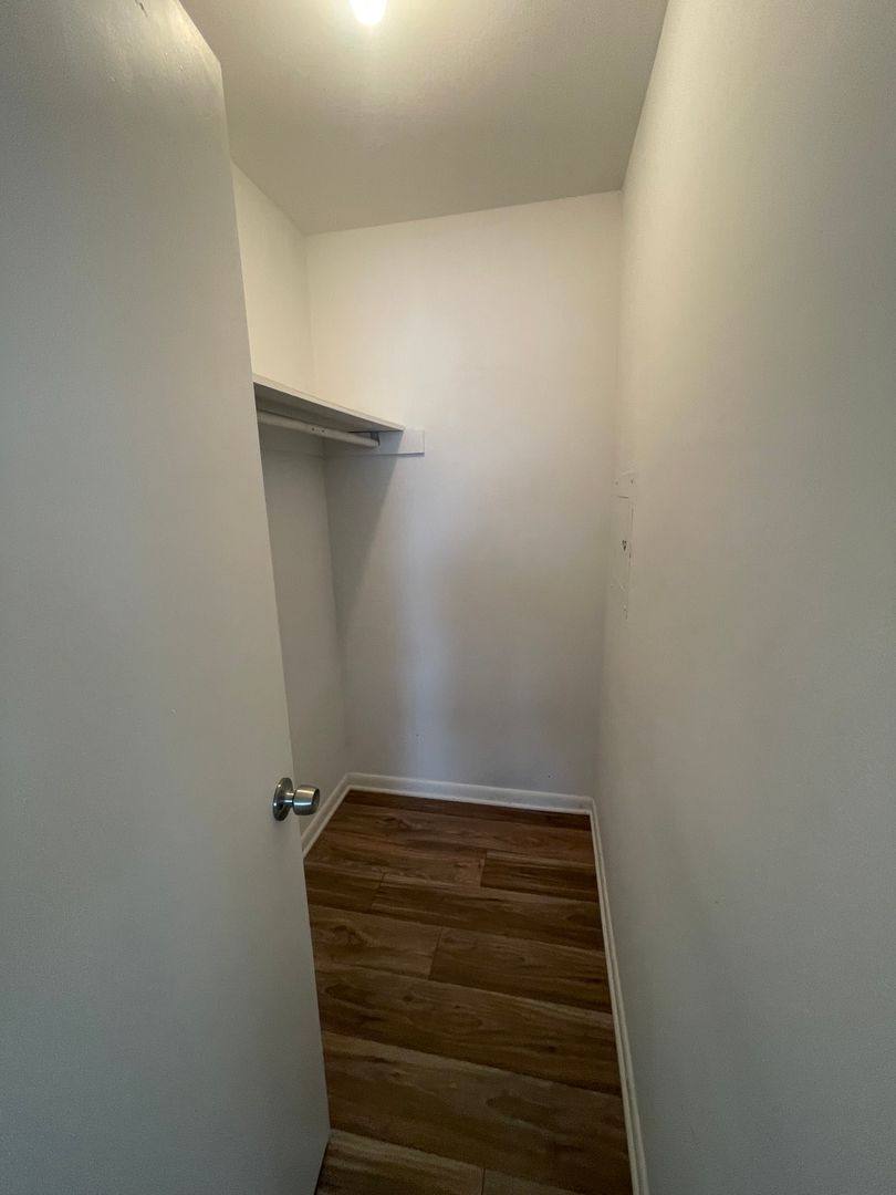 Apartment for rent at 3101 Bromley Place, Dayton, OH 45420