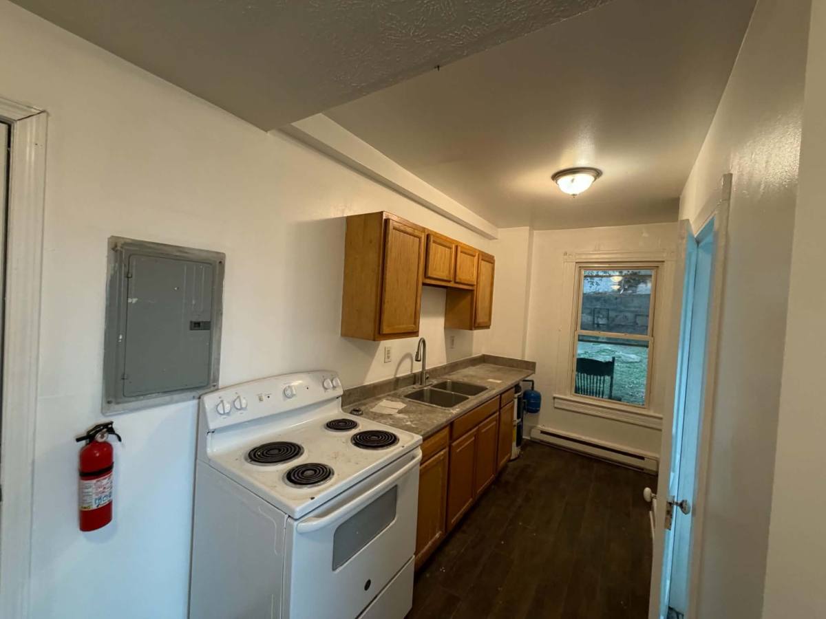 Apartment for rent at 4 Altamont Terrace #4, Cumberland, MD 21502