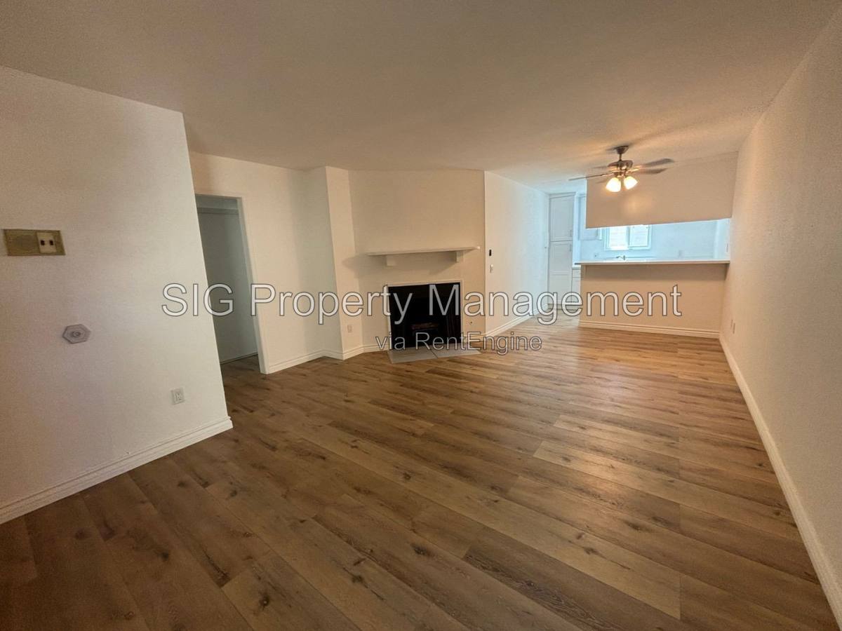 Apartment for rent at 10635 Sherman Grove Ave #8, Sunland, CA 91040