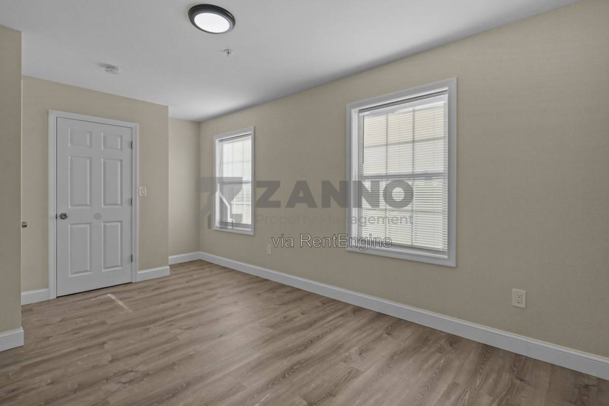 Apartment for rent at 547 Chalkstone Ave #4, Providence, RI 02908