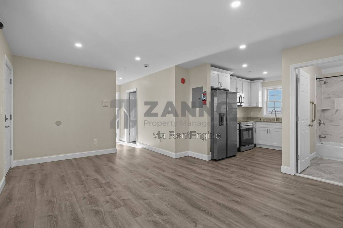 Apartment for rent at 547 Chalkstone Ave #4, Providence, RI 02908