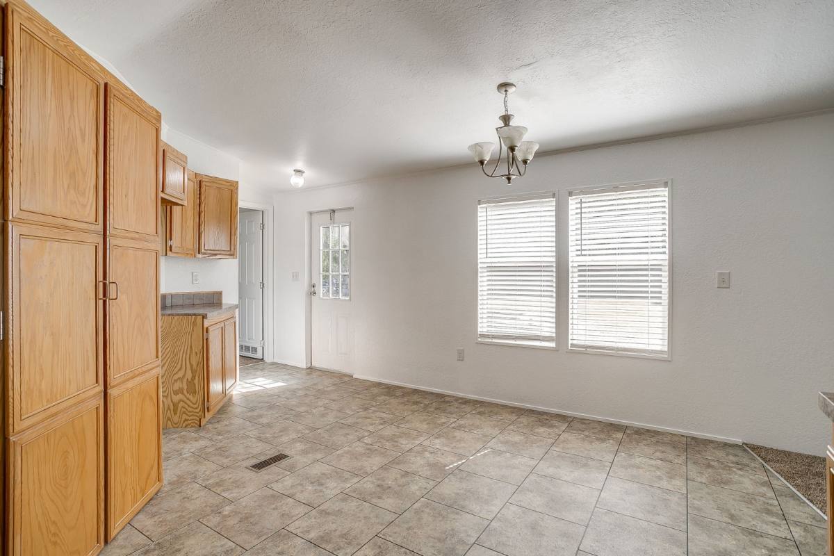 House for rent at 557 Surrey Lane, Burleson, TX 76028