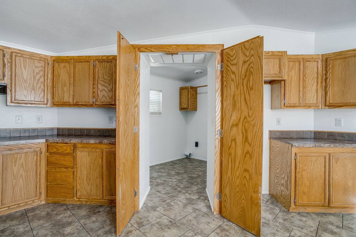 House for rent at 557 Surrey Lane, Burleson, TX 76028
