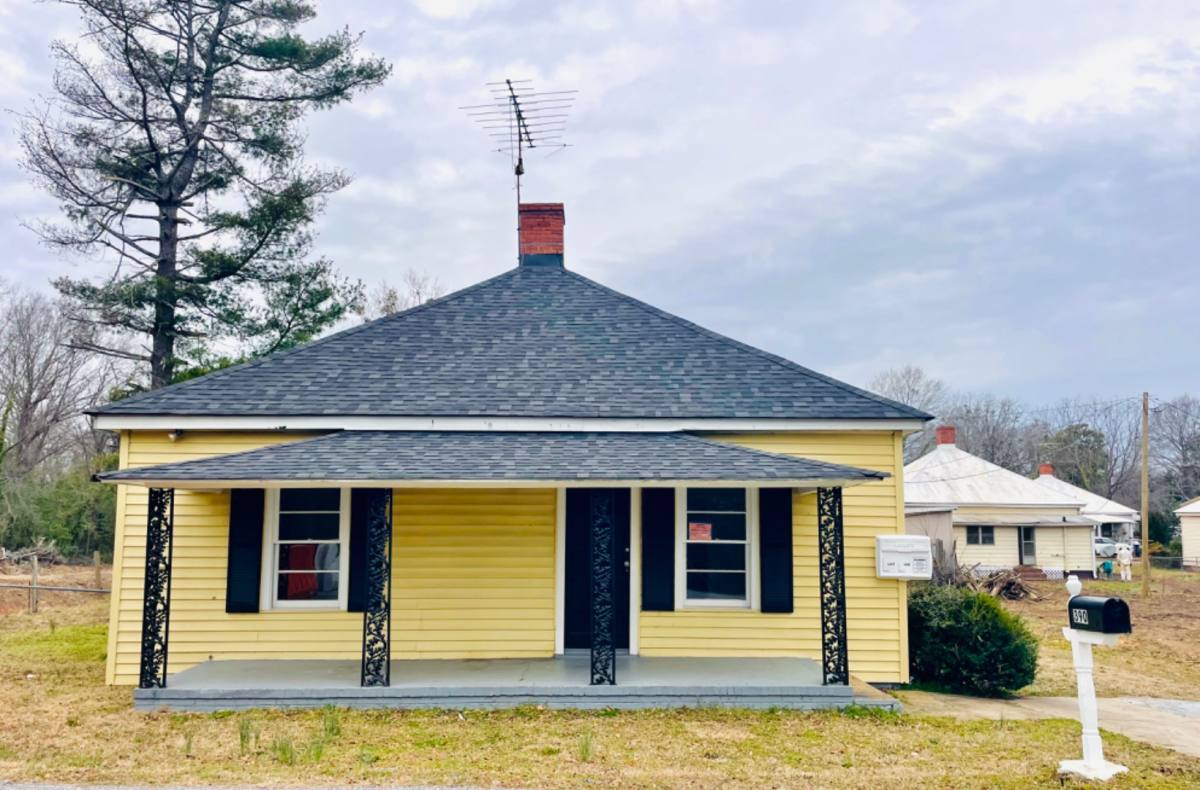House for rent at 390 Farley St, Spartanburg, SC 29303